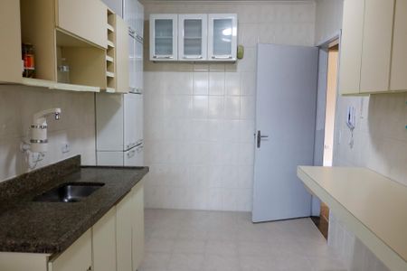 Apartamento para alugar com 68m², 2 quartos e 1 vagaCozinha