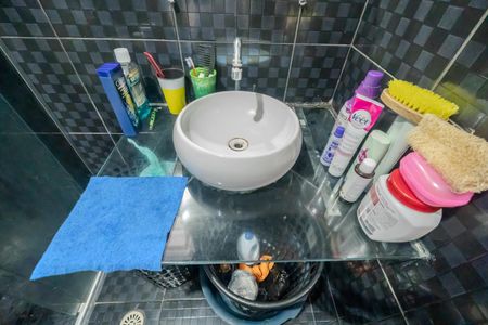 Apartamento à venda com 80m², 2 quartos e sem vaga Apartamento à venda com 80m², 2 quartos e sem vagaBanheiro