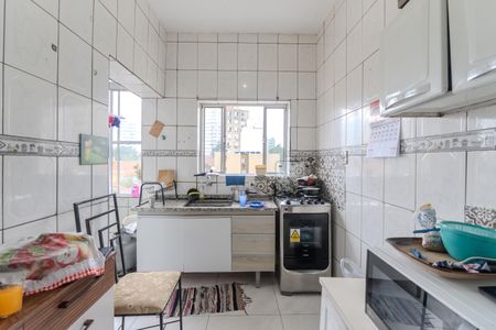 Apartamento à venda com 80m², 2 quartos e sem vaga Apartamento à venda com 80m², 2 quartos e sem vagaCozinha e Área de Serviço