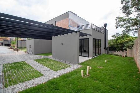 Casa de condomínio à venda com 185m², 3 quartos e 2 vagasÁREA EXTERNA FRENTE