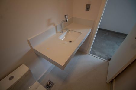 Casa de condomínio à venda com 185m², 3 quartos e 2 vagasBANHEIRO DA SUITE 1