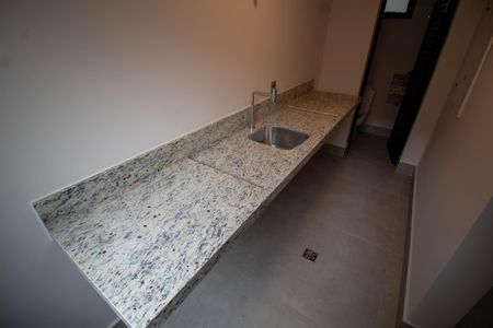 Casa de condomínio à venda com 185m², 3 quartos e 2 vagasÁREA DE SERVIÇO