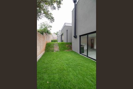 Casa de condomínio à venda com 185m², 3 quartos e 2 vagasÁREA EXTERNA FUNDOS