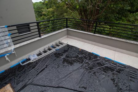 Casa de condomínio à venda com 185m², 3 quartos e 2 vagasSACADA SUITE 3