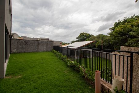 Casa de condomínio à venda com 185m², 3 quartos e 2 vagasÁREA EXTERNA FUNDOS