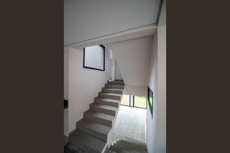 Casa de condomínio à venda com 185m², 3 quartos e 2 vagasESCADA ACESSO