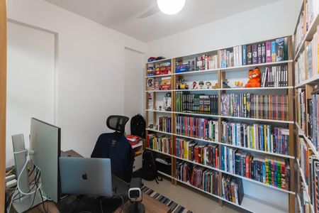 Apartamento à venda com 87m², 2 quartos e 2 vagasEscritório