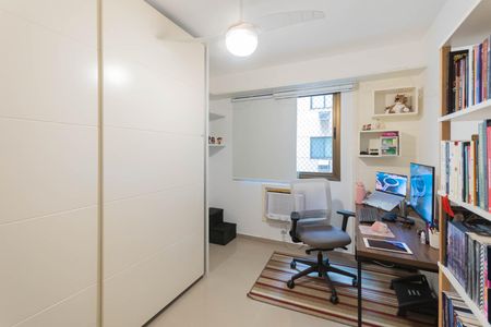 Apartamento à venda com 87m², 2 quartos e 2 vagasQuarto 1