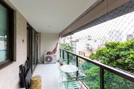 Apartamento à venda com 87m², 2 quartos e 2 vagasVaranda da Sala