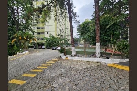 Apartamento para alugar com 60m², 2 quartos e 1 vaga Apartamento para alugar com 60m², 2 quartos e 1 vagaÁrea comum - Playground