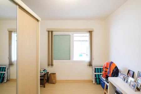 Casa à venda com 200m², 2 quartos e 3 vagasQuarto 2