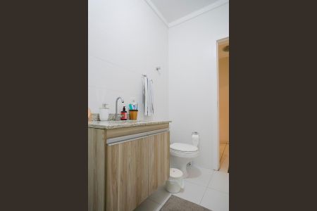 Casa à venda com 200m², 2 quartos e 3 vagasBanheiro