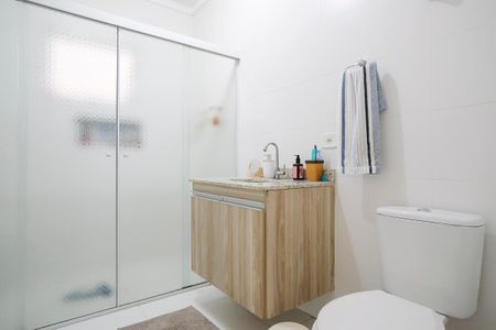 Casa à venda com 200m², 2 quartos e 3 vagasBanheiro