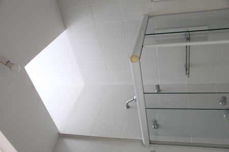 Casa de condomínio para alugar com 83m², 2 quartos e 2 vagas Casa de condomínio para alugar com 83m², 2 quartos e 2 vagasBanheiro Social