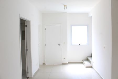 Casa de condomínio para alugar com 83m², 2 quartos e 2 vagas Casa de condomínio para alugar com 83m², 2 quartos e 2 vagasSala