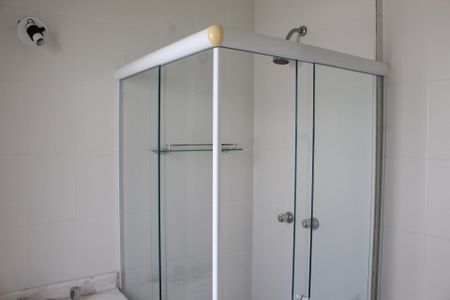 Casa de condomínio para alugar com 83m², 2 quartos e 2 vagas Casa de condomínio para alugar com 83m², 2 quartos e 2 vagasBanheiro da Suíte