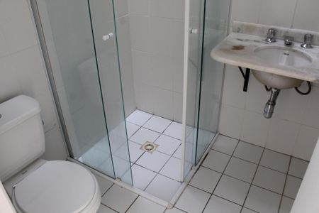 Casa de condomínio para alugar com 83m², 2 quartos e 2 vagas Casa de condomínio para alugar com 83m², 2 quartos e 2 vagasBanheiro Social