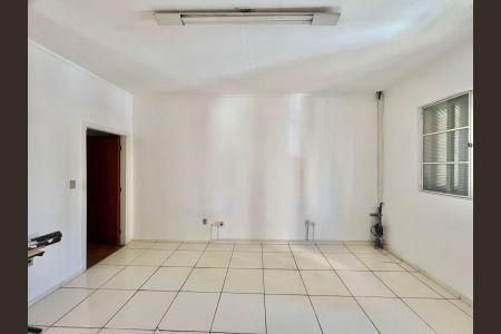 Casa à venda com 328m², 3 quartos e 2 vagas Casa à venda com 328m², 3 quartos e 2 vagasSuíte