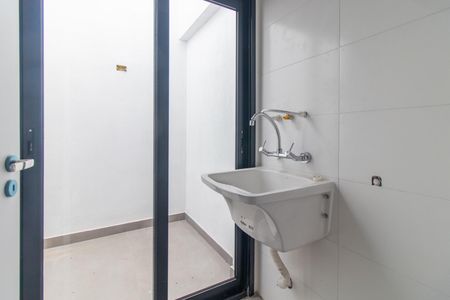 Casa de condomínio à venda com 120m², 3 quartos e 2 vagasÁrea de Serviço