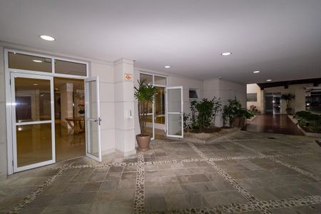 Apartamento para alugar com 128m², 3 quartos e 2 vagasEntrada