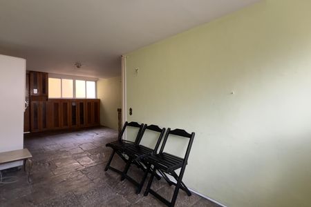 Sala de apartamento para alugar com 3 quartos, 49m² em Parque Cecap, Guarulhos