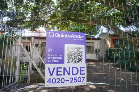 Casa à venda com 381m², 7 quartos e 2 vagasPlaquinha 