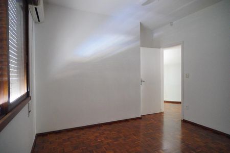 Casa à venda com 381m², 7 quartos e 2 vagasQuarto suíte 