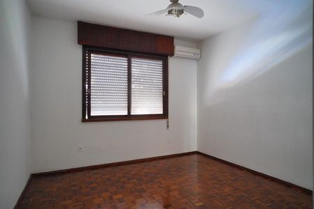 Casa à venda com 381m², 7 quartos e 2 vagasQuarto suíte 