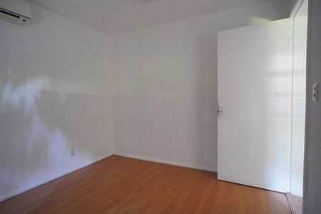 Casa à venda com 381m², 7 quartos e 2 vagasQuarto 6