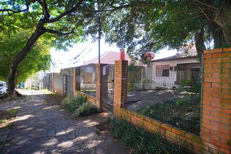 Casa à venda com 381m², 7 quartos e 2 vagasFachada 