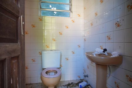 Casa à venda com 381m², 7 quartos e 2 vagasBanheiro Hall de entrada 