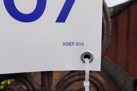 Casa à venda com 106m², 2 quartos e 3 vagasPlaquinha - Cód. VGEF-514