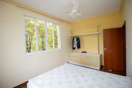 Casa de condomínio à venda com 569m², 5 quartos e 2 vagasQuarto 3