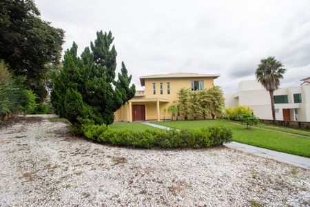 Casa de condomínio à venda com 569m², 5 quartos e 2 vagasGaragem