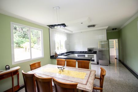 Casa de condomínio à venda com 569m², 5 quartos e 2 vagasCozinha