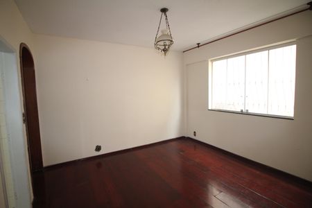 Sala de apartamento para alugar com 3 quartos, 66m² em Novo Eldorado, Contagem