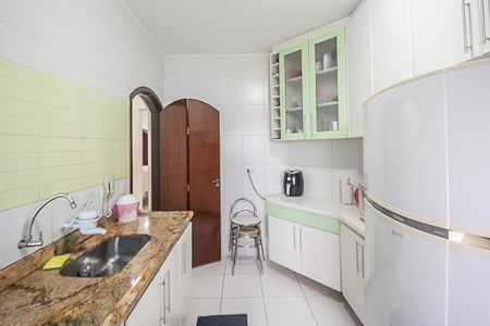 Apartamento à venda com 108m², 4 quartos e 3 vagasCozinha