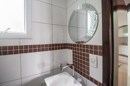 Apartamento à venda com 108m², 4 quartos e 3 vagasBanheiro da Suíte 2