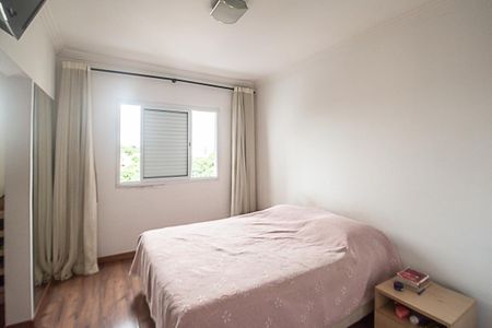 Apartamento à venda com 108m², 4 quartos e 3 vagasQuarto 2 - Suíte