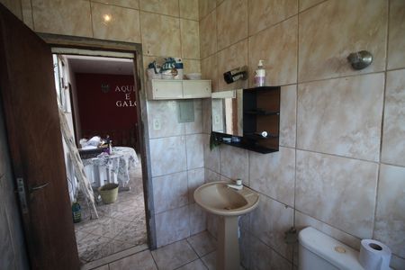 Casa à venda com 660m², 8 quartos e 5 vagasBanheiro 2