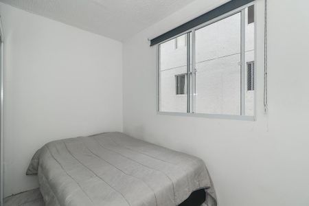 Quarto de apartamento à venda com 2 quartos, 46m² em Rubem Berta, Porto Alegre