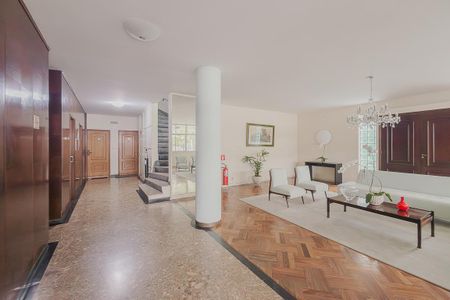 Apartamento à venda com 91m², 2 quartos e 1 vaga Apartamento à venda com 91m², 2 quartos e 1 vagaHall social