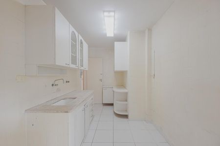 Apartamento à venda com 91m², 2 quartos e 1 vaga Apartamento à venda com 91m², 2 quartos e 1 vagaCozinha