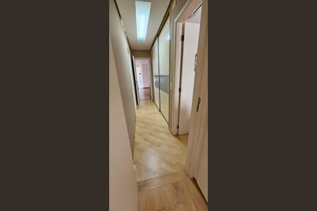 Apartamento à venda com 125m², 3 quartos e 3 vagasCorredor
