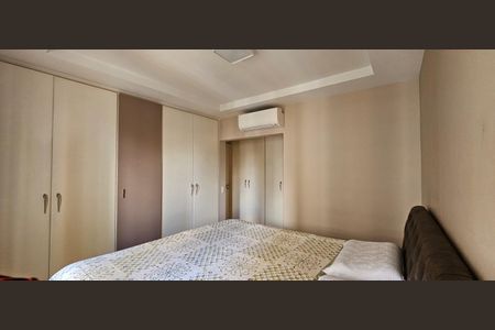 Apartamento à venda com 125m², 3 quartos e 3 vagasQuarto