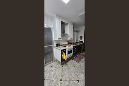 Apartamento à venda com 125m², 3 quartos e 3 vagasCozinha