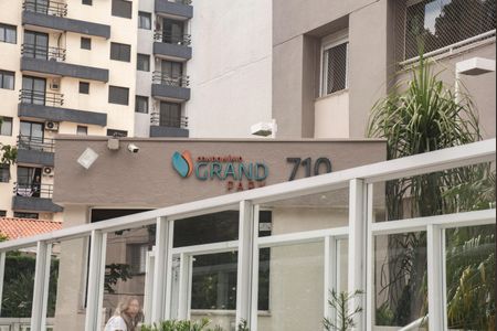 Apartamento para alugar com 70m², 2 quartos e 2 vagasFrente