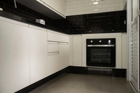 Apartamento para alugar com 70m², 2 quartos e 2 vagasCozinha