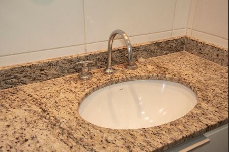 Apartamento para alugar com 70m², 2 quartos e 2 vagasBanheiro