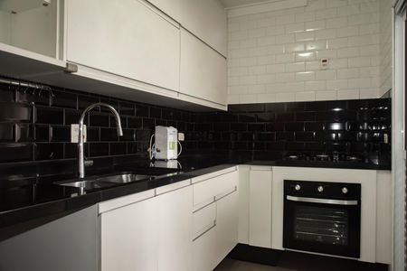 Apartamento para alugar com 70m², 2 quartos e 2 vagasCozinha